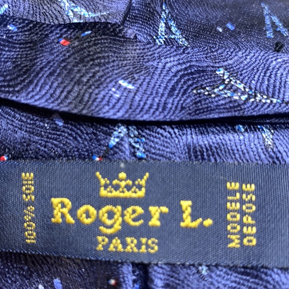 ROGER L. PARIS EIFFEL TOWER NECKTIE - Picture 6 of 11